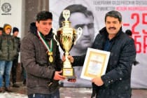 Столичные юноши стали победителями турнира «Переправа», посвященного памяти Ислома Махмадшоева