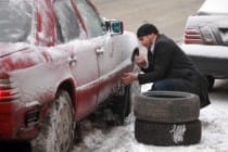 ГАИ: водителям надо подготовить свой транспорт к снегу