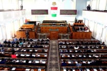 Президент Таджикистана выступит с ежегодным посланием к Парламенту