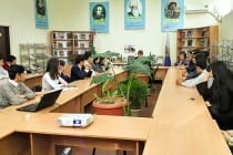 Студенты филиала МГУ в Душанбе высказали свое отношение к наркотикам
