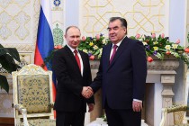 Эмомали Рахмон и Владимир Путин провели встречу в узком формате