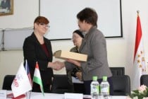 Посольство США передало Национальному центру туберкулеза, пульмонологии и грудной хирургии в Таджикистане лекарственные препараты