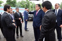 Лидер нации Эмомали Рахмон ознакомился с ходом ремонта основных дорог по улице Муродулло Шерализода