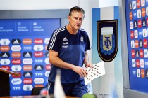 Главный тренер сборной Аргентины по футболу Бауса отправлен в отставку