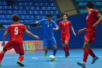 Молодежная сборная Таджикистана по футзалу обыграла сверстников из Узбекистана