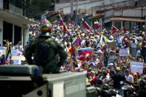В ходе акций протеста в Венесуэле пострадали более 160 человек
