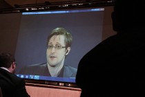Сноуден: АНБ косвенно виновата в кибератаке, поразившей компьютеры в 74 странах