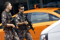 Боевики ИГ готовили в Стамбуле атаку при помощи бомбы