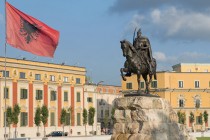 На выборах в Албании предварительно лидирует правящая партия