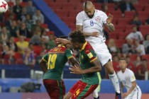 Гол Видаля помог сборной Чили победить камерунцев в матче Кубка конфедераций