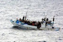 Италия пригрозила закрыть порты для мигрантов, если ЕС откажет в помощи