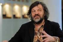 Всемирно известный кинорежиссер Эмир Кустурица попал в автомобильную аварию