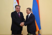 Встреча Лидера нации Эмомали Рахмона с Председателем Национального собрания Республики Армения Ара Баблояном