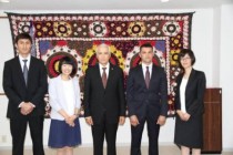 Хамрохон Зарифи встретился с таджикскими выпускниками вуза Японии
