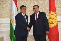 Встреча Лидера нации Эмомали Рахмона с Премьер-министром Кыргызской Республики Сооронбаем Жээнбековым