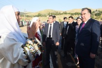 Начало рабочей поездки Лидера нации Эмомали Рахмона в Бальджуванский район Хатлонской области