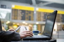 Американские власти отменили запрет на пронос ноутбуков на рейсы, следующие в США