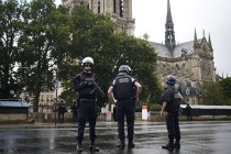 Парламент Франции продлил чрезвычайное положение в стране до 1 ноября