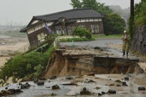 В Японии из-за ливней полностью эвакуируют один из городов