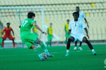 Футбол: «молодежка» Таджикистана провела спарринг со сборной легионеров