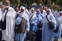 Первая группа таджикских паломников отправилась в хадж