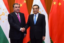 Глава государства Эмомали Рахмон встретился с Председателем Госсовета Китайской Народной Республики Ли Кэцяном