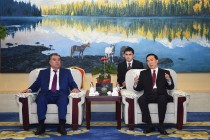 Встреча Президента Таджикистана Эмомали Рахмона в Синьцзян-Уйгурском автономном районе Китайской Народной Республики