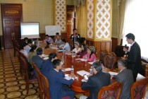 В Душанбе состоялась презентация нового учебного пособия для студентов ТНУ
