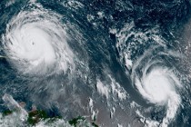 Категория опасности урагана «Хосе» в Атлантике снизилась до третьей