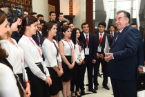 Эмомали Рахмон: «Будущее Таджикистана в руках молодых, высокопрофессиональных и компетентных специалистов»