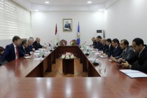 В Душанбе состоялась рабочая встреча руководителей Таможенной службы при Правительстве РТ и Федеральной таможенной службы РФ