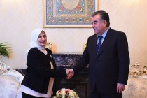 Встреча Президента Таджикистана Эмомали Рахмона с Министром социальной защиты, труда, развития и планирования и государственным министром по экономическим вопросам Кувейта Хиндом Ас-Сабихом