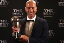 Зинедин Зидан стал лучшим тренером года по версии ФИФА