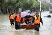 Около 100 тыс. человек в Китае эвакуировали из-за паводков