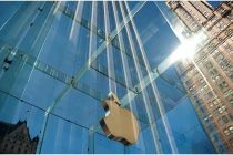 Apple стала самой дорогой компанией мира с капитализацией свыше $1 трлн