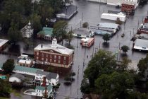 В США число погибших при шторме «Флоренс» увеличилось до 15 человек