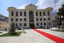 Лидер нации Эмомали Рахмон открыл здание Исполнительного органа государственной власти Дарвазского района
