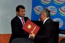 ПОЗДРАВЛЯЕМ! Указом Президента  страны фотокорреспондент НИАТ «Ховар» награждён Почётной грамотой Республики Таджикистан