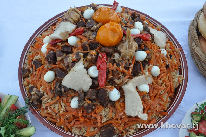 Таджикские блюда фото. Национальный плов Таджикистана. КУРТОБ таджикская. Национальное блюдо Таджикистана курутоб. Шакароб по таджикски и курутоб.