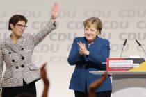 Аннегрет Крамп-Карренбауэр сменила Ангелу Меркель на посту председателя ХДС