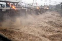 Четверо погибли, более двухсот эвакуированы в результате наводнений и оползней на западе Индонезии