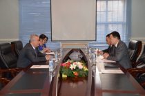 В Душанбе обсудили таджикско-китайские взаимоотношения