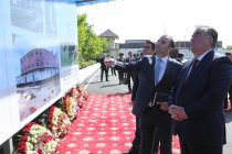 Президент Таджикистан Эмомали Рахмон дал старт работам по реконструкции «Мукомольного комбината Душанбе»