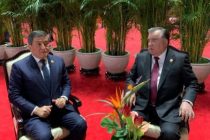 Встреча Лидера нации Эмомали Рахмона с Президентом Республики Кыргызстан Сооронбаем Жээнбековым