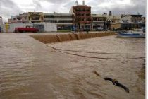 На Крите объявили чрезвычайное положение из-за дождей и наводнений