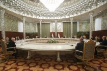 Президент Республики Таджикистан Эмомали Рахмон встретился с главами делегаций заседания Совета руководителей органов безопасности и специальных служб государств – участников СНГ