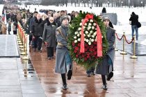 Таджикистан принимает участие в памятных торжествах в Санкт-Петербурге, посвящённых 74-й годовщине Великой Победы