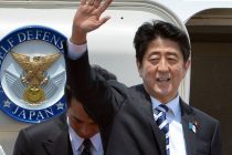 Абэ вылетел с официальным визитом в Иран