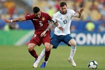 Сборная Аргентины обыграла команду Венесуэлы и вышла в полуфинал Кубка Америки по футболу