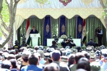 Глава государства Эмомали Рахмон провел встречу с активистами и жителями Таджикабадского района